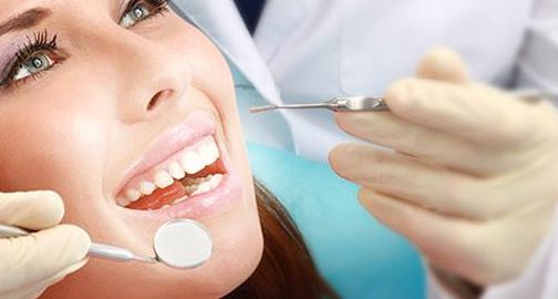 Dentist in Model Town Helps you Get Smile Forever